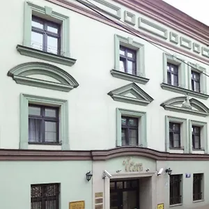 Eden Krakow